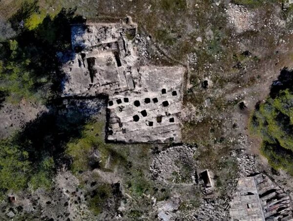 Οι άγνωστες κατακόμβες της Κορινθίας