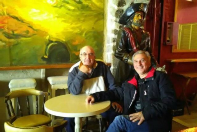 Συνέντευξη –  Ενα Ιστορικο Σκαρι απο την ΥΔΡΑ – Ο Δημήτρης Βλαχόπουλος καλεσμένος του   Φιλιππου Καρακωστα