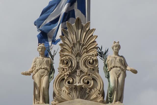 Τα  α κ ρ ω τ ή ρ ι α   του   Π α ρ θ ε ν ώ ν α  – Απο την  Μιράντα Σκηνίτη