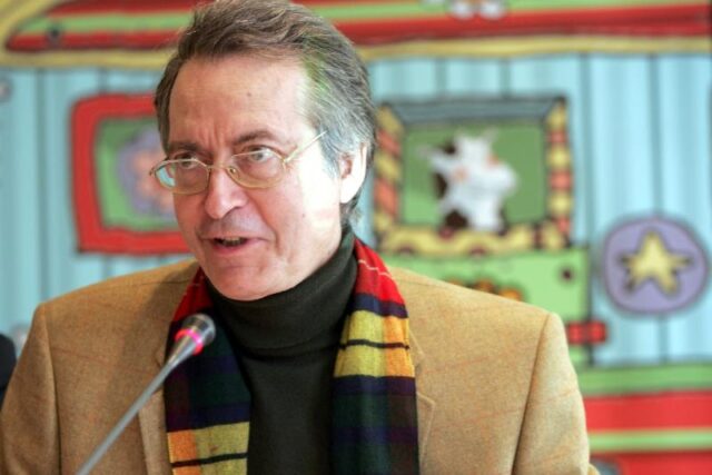 Ευγένιος Τριβιζάς: «Παραγεμίζουμε τα παιδιά με γνώσεις και αφήνουμε τη φαντασία τους να λιμοκτονεί»