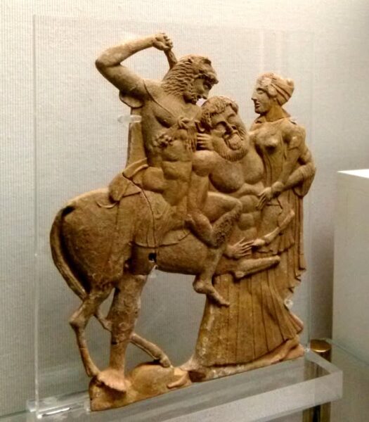 ΗΡΑΚΛΗΣ ΚΑΙ ΝΕΣΣΟΣ – Απο την Αρχαιολογο  Σοφία Δημητριαδου Κοκκίνου