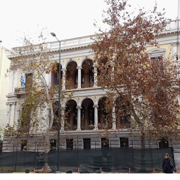 ΞΕΡΕΙΣ ΤΗΝ ΙΣΤΟΡΙΑ ΤΩΝ ΚΤΙΡΙΩΝ ΤΗΣ ΟΔΟΥ ΠΑΝΕΠΙΣΤΗΜΙΟΥ;