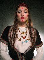 Αναβιώνοντας τις Αιγαιακές ενδυμασίες της Ύστερης Εποχής του Χαλκού