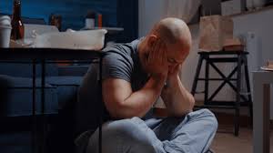 Χρόνια Κατάθλιψη: Συμπτώματα, Αίτια & Αντιμετώπιση