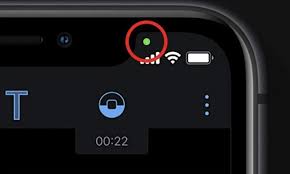 Προσοχή: Τι σημαίνει η πράσινη τελεία στην οθόνη του κινητού σου – Μην την αγνοήσεις