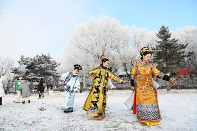 Κινεζικές Εθνότητες-Η Εθνότητα Μαν  – Γραφει η  Yawen Wu Πεκίνο Κίνα