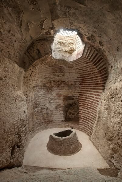 ΚΛΕΨΥΔΡΑ …. Η  ΠΗΓΗ ΤΗΣ ΑΚΡΟΠΟΛΗΣ