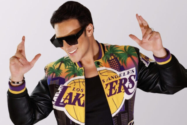 ΑΥΡΙΟ : Συνεντευξη της Βικης Σιωμοπουλου με τον Τραγουδιστή Θανο Τζανη