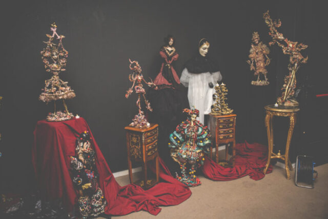 Πολιτιστικό Κέντρο Δήμου Γαλατσίου ΚΑΜΙΝΙ – ΤΑΚΗΣ ΛΟΥΚΑΤΟΣ: 40 Χρόνια Καλλιτεχνικής Παρουσίας – Toυ  Λεοντιου Πετμεζα