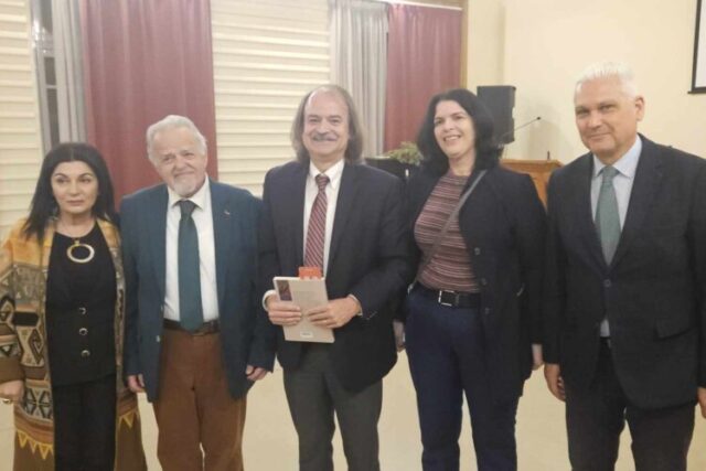 ΚΑΤΈΚΤΗΣΕ ΤΙΣ ΚΑΡΔΙΈΣ ΤΩΝ ΠΑΤΡΙΝΏΝ ΤΟ ΒΙΒΛΊΟ ΤΟΥ ΚΑΘΗΓΗΤΉ ΓΙΆΝΝΗ Π.Α. ΙΩΑΝΝΊΔΗ ” ΑΝΤΙΚΡΙΣΤΈΣ ΠΟΛΙΤΕΊΕΣ” – Απο τον Αχιλλεα Παπαδιονυσιου