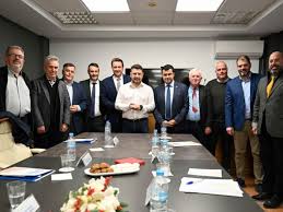 Πειραιάς & Νησιά – Δημοσκόπηση aftodioikisi.gr: Αρνητική εικόνα για Χαρδαλιά & έξι δημάρχους (πίνακες)