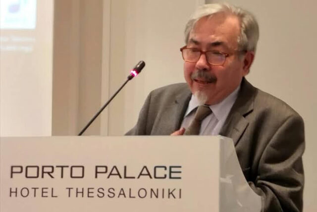 ΠΟΙΗΣΗ     ….. »Τα Γύφτικα Καρφιά΄΄  Γιώργος Αγγελακης  &  Πινακας  »Σταύρωση» του Μιχάλη Βασιλάκης