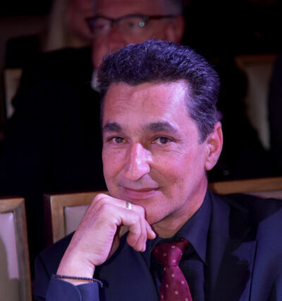 vima365 :  Και παλι κοντα μας ο Στέλιος Ταντούρης