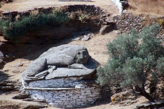 Ο  ΛΙΘΙΝΟΣ  ΛΕΩΝ  ΤΗΣ  ΚΕΑΣ – Απο την Μιράντα Σκηνίτη