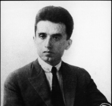 Ποίηση : Κώστας Καρυωτάκης ΄΄ Αφιέρωμα ΄΄