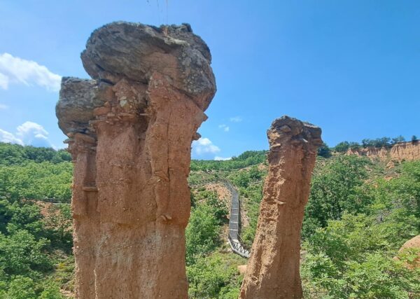 Περιηγησεις : Η ΜΙΚΡΗ ΚΑΠΠΑΔΟΚΊΑ ΣΤΗΝ ΕΛΛΆΔΑ – Απο τον  Τριανταφυλλο  Αθανασουλα
