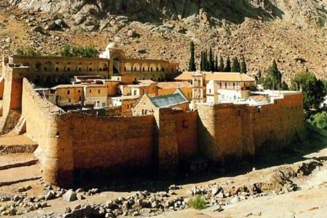 Τα ντοκουμέντα της απόφασης για τη Μονή Σινά