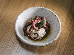 Χταπόδι σαβόρο με πουρέ πατάτας