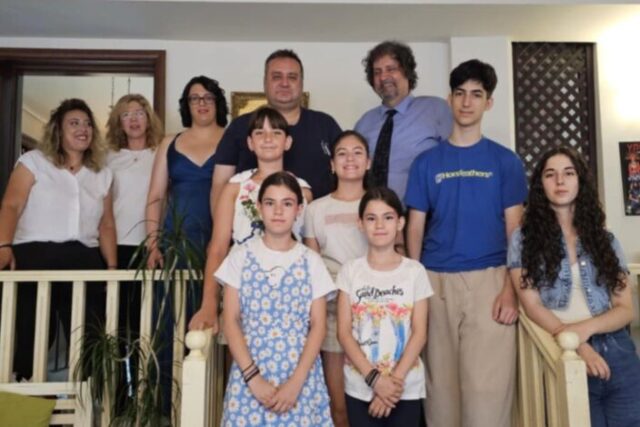 Μάγεψε και μύησε το φιλότεχνο κοινό  το Φεστιβάλ »ΤΕΧΝΗ ΚΑΙ ΠΟΛΙΤΙΣΜΟΣ »στον Βόλο.  Γράφει ο ΛΕΟΝΤΙΟΣ ΠΕΤΜΕΖΑΣ κριτικός τέχνης