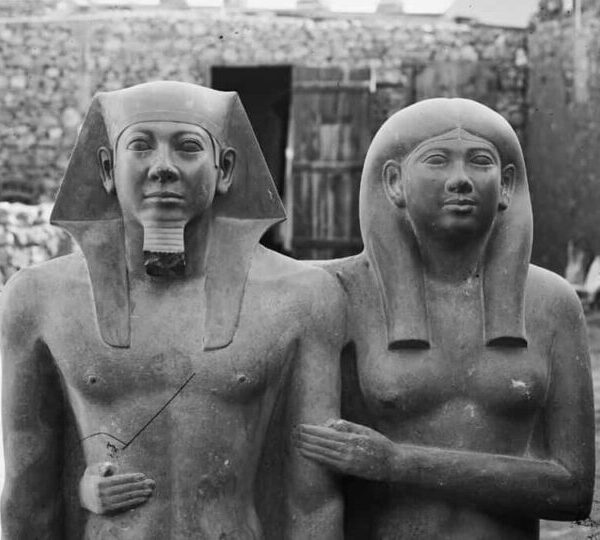 Μενκαουρά (Menkaura) Ο βασιλιάς με την μικρότερη πυραμίδα και την μεγαλύτερη καρδιά  –  Απο τον Στελιο Ταντουρη 