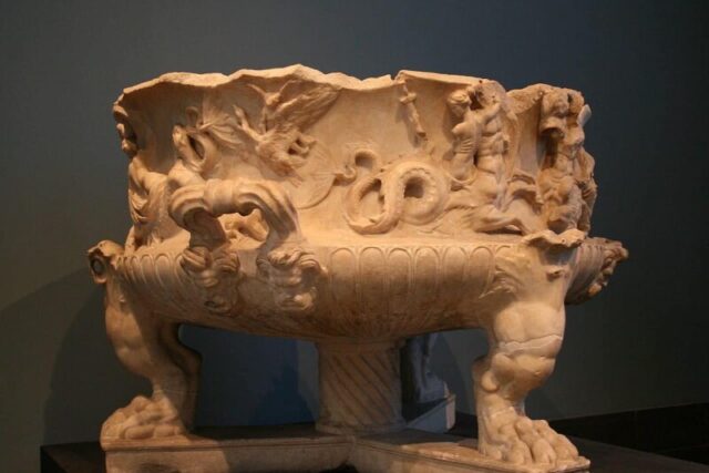 ΠΕΡΙ  ΑΛΑΣΤΟΡΩΝ  ΤΕΛΧΙΝΩΝ  (Πυθεύς)  –  Απο την Μιράντα Σκηνίτη