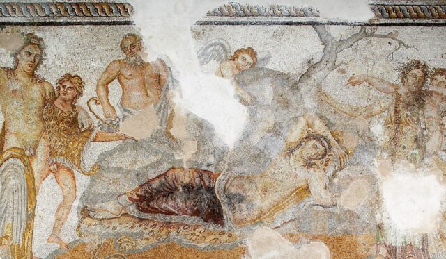 Δάπεδο με μυθολογικές μορφες – Απο την Αρχαιολογο  Σοφία Δημητριαδου Κοκκίνου