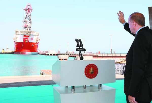 Θαλάσσια στρατηγική και κυριαρχικά δικαιώματα