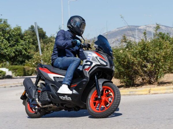 Aprilia SR GT 200 – Test