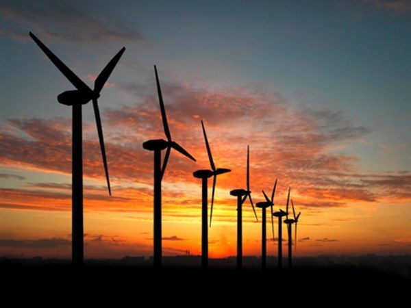 Αιτήσεις 100 GW για 2 GW αιολική ισχύ! Ποιος πληρώνει τον λογαριασμό;