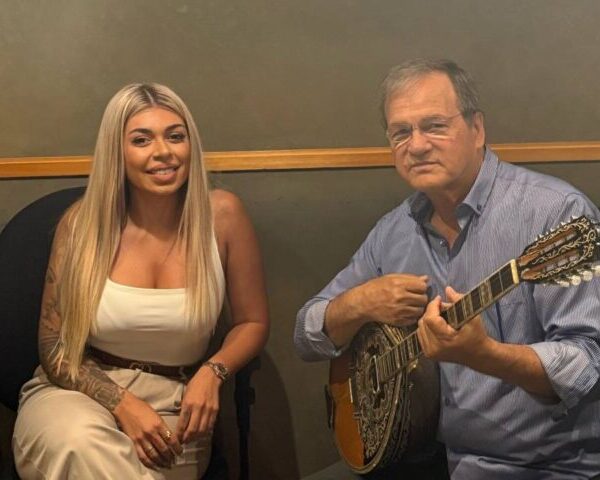 «Ο Χρήστος Νικολόπουλος είναι αναπόσπαστο κομμάτι της ιστορίας του ελληνικού τραγουδιού»