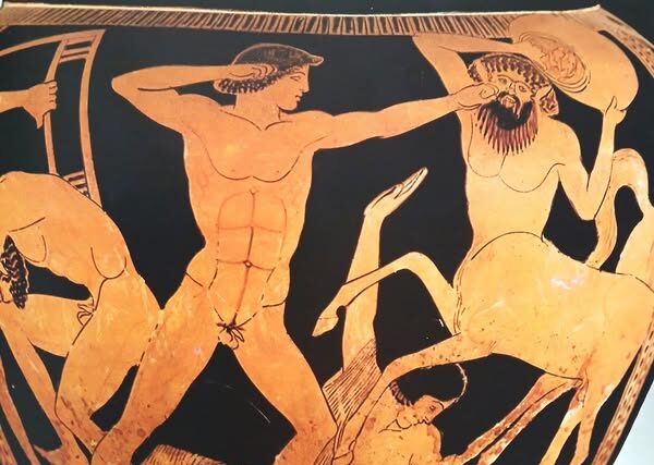 Ο αγαπημένος ήρωας της Αθήνας……… Απο την Αρχαιολογο  Σοφία Δημητριαδου Κοκκίνου