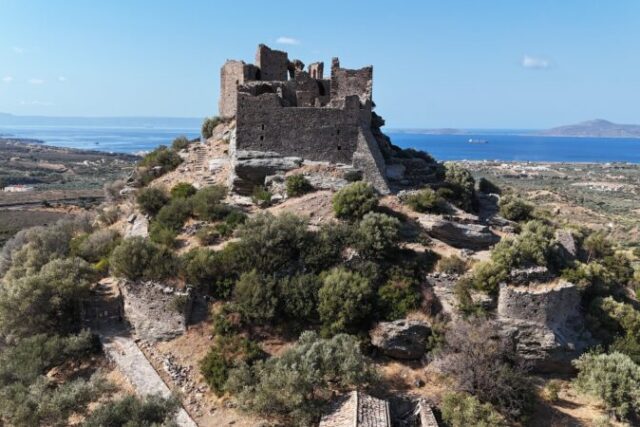 Κάστρο Βατίκων Νεάπολη Λακωνίας – Απο τον Γιάννη Φαρσαράκη