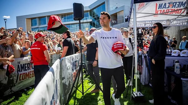 …ΜΙΑ ΣΦΑΙΡΑ ΑΚΟΜΑ, ΣΤΗΝ ΕΛΕΥΘΕΡΗ ΕΚΦΡΑΣΗ.  …Γράφει ο Πάνος Καλουδάς.