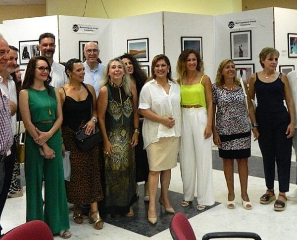 ΕΚΔΗΛΩΣΗ – Εγκαίνια της Έκθεσης Ζωγραφικής και Φωτογραφίας με θέμα «Η Ναυμαχία της Σαλαμίνας – Ελευθερία» : Φωτορεπορταζ ΜΑΝΟΣ ΚΙΛΗΜΑΝΤΖΟΣ 