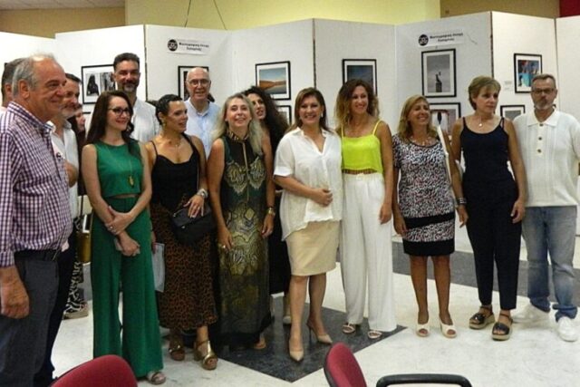 ΕΚΔΗΛΩΣΗ – Εγκαίνια της Έκθεσης Ζωγραφικής και Φωτογραφίας με θέμα «Η Ναυμαχία της Σαλαμίνας – Ελευθερία» : Φωτορεπορταζ ΜΑΝΟΣ ΚΙΛΗΜΑΝΤΖΟΣ 
