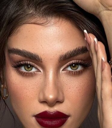 Οι πιο κομψές αποχρώσεις κραγιόν για το φθινόπωρο