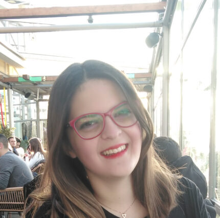 Αγγελική Ματράκα ΄΄ Θάλασσα ΄΄  H Ποίηση ενώνει τους λαούς