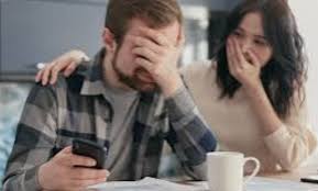 “Τέλος Εποχής” Του Ηλία Γιαννακόπουλου