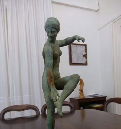 Η εκπληκτικής ομορφιάς  Α φ ρ ο δ ι τ η …… Απο την Μιράντα Σκηνίτη