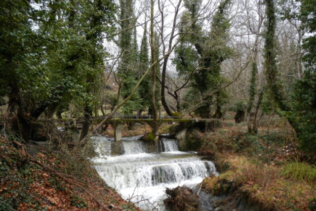 Ανεξερεύνητοι Τόποι -Δυρράχι: Ένα ορεινό χωριό της Αρκαδίας μέσα στην αγκαλιά της Φύσης