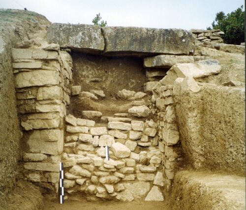 Πλατανόβρυση Πυλίας: Θολωτοί τάφοι
