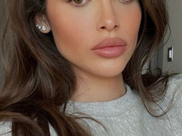 Πώς να βρεις την ιδανική απόχρωση nude κραγιόν για εσένα