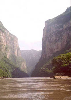 Canon del Sumidero – αναπτυσσόμενα σκουπίδια