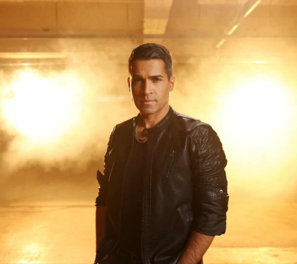 Κυκλοφόρησε το νέο τραγούδι-πρόταση του Βασίλη Δήμα