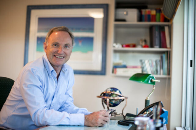Ο διακεκριμένος Δρ. Tony Attwood παρουσιάζει τη σύγχρονη διάγνωση του αυτισμού και το εργαλείο CAT-kit