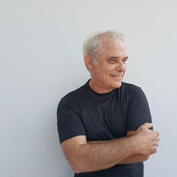 Συνεντεύξεις :  Ο ηθοποιός- σκηνοθέτης  Ντίνος Σπυρόπουλος  προσκεκλημένος του  Αχιλλέα Παπαδιονυσίου