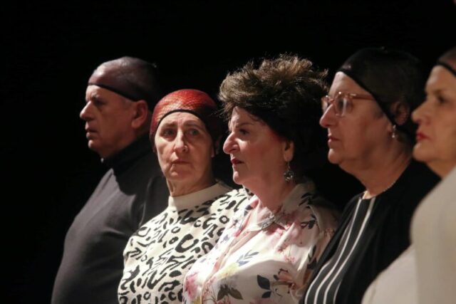 Η παράσταση «Και τώρα…..ꓼ Αγωνιζόμαστε!» της Στέλλας Φουρναράκη στην Αθήνα και στην Σαλαμίνα .