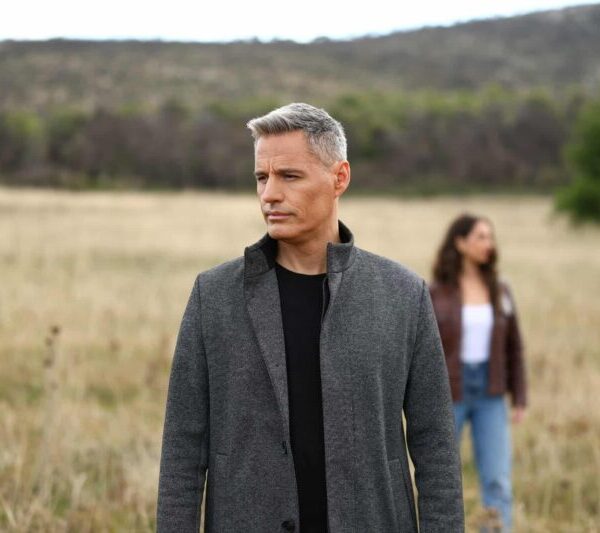 Γρηγόρης Πετράκος: Ερμηνεύει τραγούδι του Βασίλη Δήμα και εντυπωσιάζει!