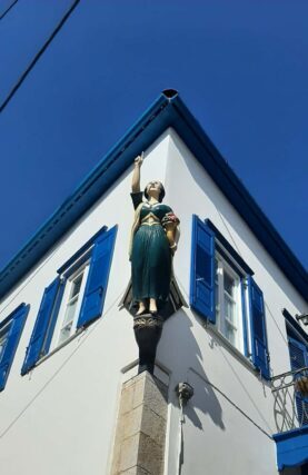 Περιηγήσεις : Στο Ναυτικό και Ιστορικό Μουσείο Γαλαξειδίου – Απο τον Τριαντάφυλλο Αθανασουλα