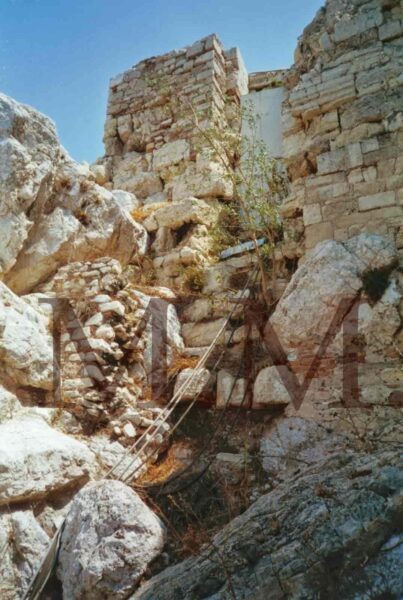 Α κ ρ ο π ο λ η  Οι απαγορευμένες …… Aπο την Μιραντα Σκηνιτη